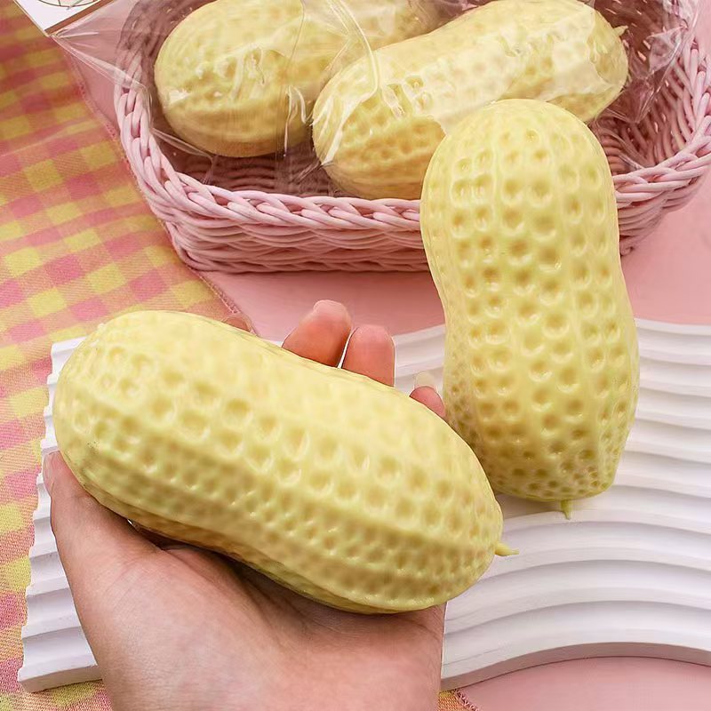 In Stock Peanut Stress Ball Cr - Vinyl Figure Blank avaliação e preço