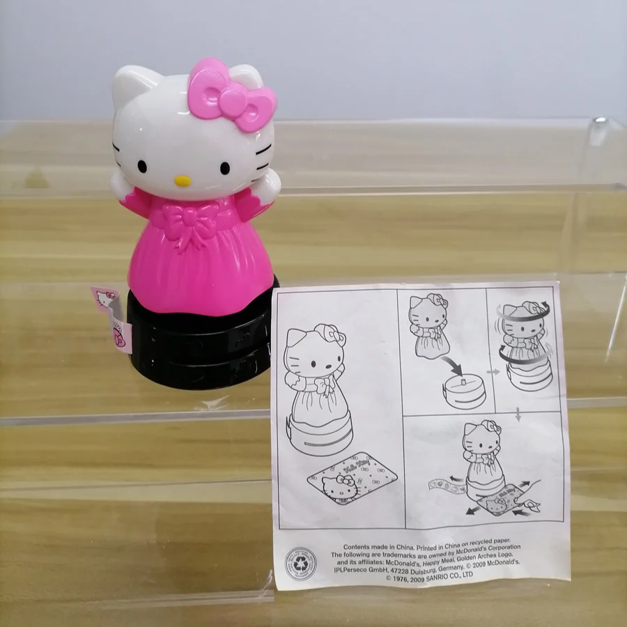 Hello Kitty Swipe Card Reader  - Graded Card Display avaliação e preço