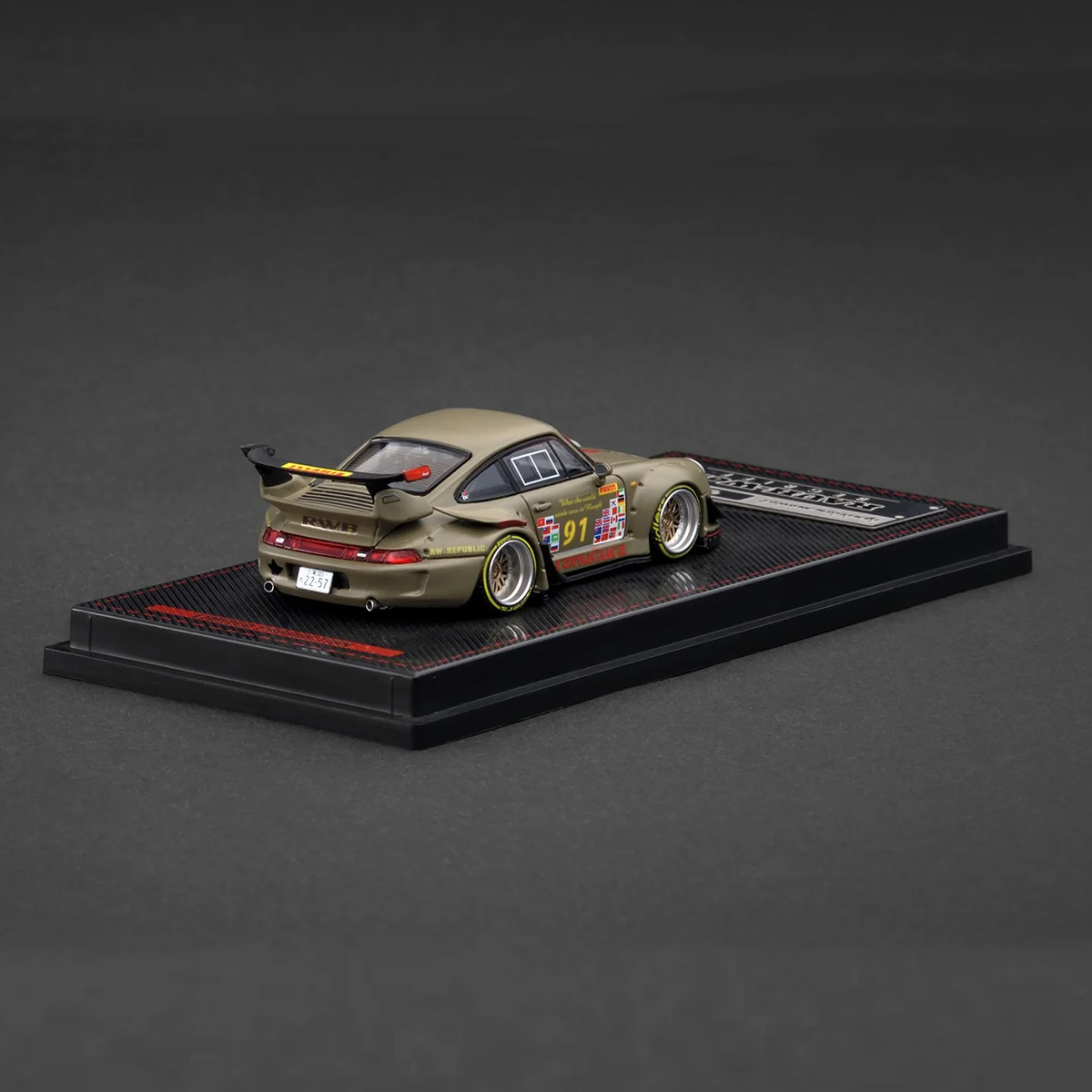 Ignition Model IG3873 1:64 Por - Die Cast Car 1 64 avaliação e preço